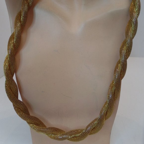 Jewelry - Vintage Antiqued Gold Tone Mesh Metal Thick Rope Chain With Tassel 37"